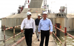 Bộ trưởng Trương Quang Nghĩa kiểm tra dự án xây dựng cầu Vàm Cống