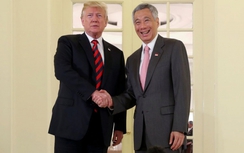 Ông Trump bất ngờ được phái đoàn Singapore mừng sinh nhật sớm