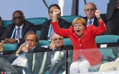 Khi các chính trị gia nhiệt tình cổ vũ cho World Cup