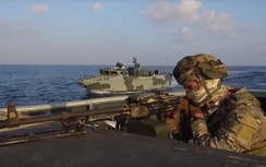 VIDEO: Nga tập trận gần Syria giữa lúc căng thẳng leo thang