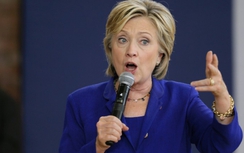 Vụ email mật: Bà Hillary "đổ thừa" cho cấp dưới