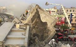 Ảnh hiện trường vụ động đất kinh hoàng tại Đài Loan