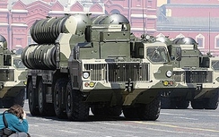 Nga "đóng băng" thoả thuận mua bán tên lửa S-300 với Iran