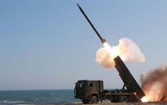 Triều Tiên tập trận tấn công Tổng thống Hàn Quốc bằng đạn thật