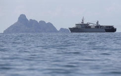 "Sốc" nặng trên Biển Đông, Malaysia "đấu" với Trung Quốc