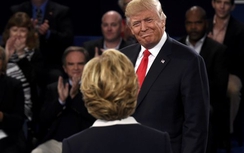 Trump-Clinton tái đấu: Donald Trump bị xoay “chóng mặt” về bình luận tục tĩu