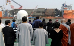 Hàn Quốc: Phát hiện 6 mảnh thi thể nạn nhân vụ chìm phà
