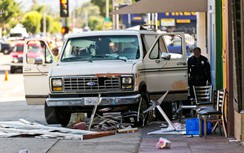 Tin mới vụ xe tải đâm người đi bộ tại Mỹ,8 người bị thương