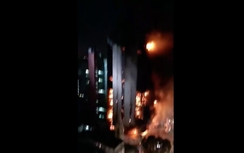 Video chung cư tại trung tâm Sau Paulo gặp hoả hoạn, cháy rực