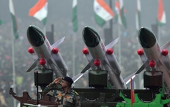 Căng thẳng với Trung Quốc buộc Nhật, Ấn Độ, tăng chi tiêu quân sự