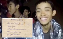 Bị kẹt trong hang, các cầu thủ nhí Thái Lan vẫn lo bài tập