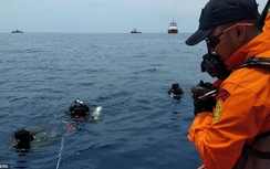 Video:Xác máy bay Lion Air nát vụn, lo ngại không còn ai sống sót