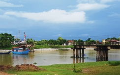Xác định tàu cát tông sập cầu Sông Hoàng ở Thanh Hóa