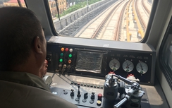 Cận cảnh buồng lái tàu thông đường ray Cát Linh - Hà Đông