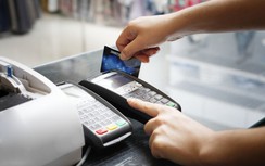 Thẻ ATM những ngân hàng nào mua được xăng từ 1/8?