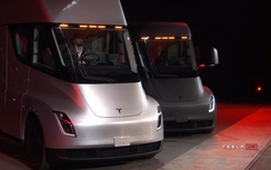 Tesla chính thức ra mắt xe đầu kéo điện nhanh như siêu xe