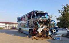 Lật xe du lịch ở Thái Lan, 5 người Việt bị thương