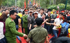 9 "cò mồi" bị bắt trước dịp khai hội chùa Hương