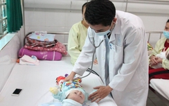 Tăng trẻ mắc ho gà, Bộ Y tế yêu cầu rà soát tiêm vaccine