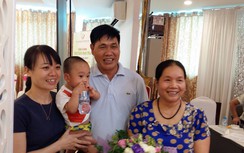 Kỳ diệu:Cặp vợ chồng 60 tuổi ở Bắc Giang sinh con trai kháu khỉnh