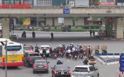 Đèn giao thông gây "khó xử" nhất Hà Nội
