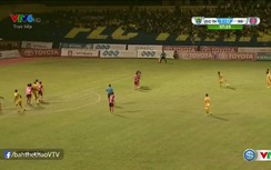 Pha dàn xếp đá phạt có một không hai ở V-League