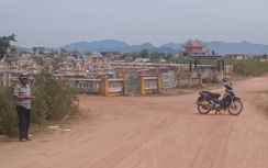Đà Nẵng: Dân chặn xe ben vào nghĩa trang vì ô nhiễm