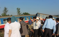 Ảnh: Tai nạn đường sắt nghiêm trọng tại Huế, 3 người thiệt mạng