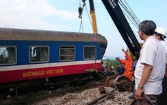 Tai nạn đường sắt tại Huế: Chuyển tải gần 1.200 khách trong đêm