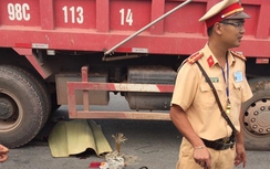 Bắc Giang: Xe máy va chạm xe tải, một người tử vong