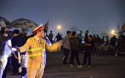 Cảnh sát trắng đêm phân luồng, bảo vệ lễ khai ấn đền Trần
