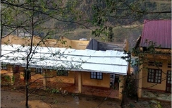 Giông lốc bất thường ở Lào Cai, gần 200 nhà dân hư hại