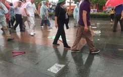 Đền Hùng "ngập" rác sau cơn mưa lớn