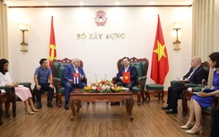 Bộ trưởng Nguyễn Thanh Nghị tiếp Đại sứ đặc mệnh toàn quyền Cuba tại Việt Nam