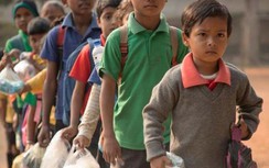 Lạ lùng học sinh trả học phí bằng… rác thải nhựa ở Ấn Độ