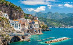 Say đắm trước khung cảnh của bờ biển đẹp nhất nước Ý