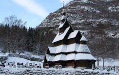 8 nhà thờ trang hoàng đón giáng sinh đẹp nhất thế giới