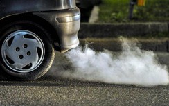 Nguyên nhân và cách khắc phục khi ô tô của bạn nhả ra khói