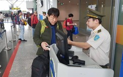 Hàng không phát hiện khách ngoại đi máy bay không có visa