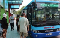 Đề xuất miễn phí xe buýt cho người về hưu