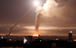 Video: Cảnh Syria phóng tên lửa đánh chặn hỏa lực Israel