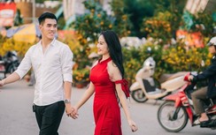 Trở về từ Asian Cup, Tiến Linh chụp ảnh Tết lãng mạn với bạn gái