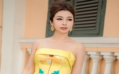Hoa hậu Jennifer Phạm khoe sắc xuân dịp đầu năm mới