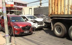 Mazda CX-5 tông hàng loạt phương tiện, 2 vợ chồng nhập viện