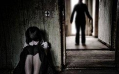 Nghi án nữ sinh 12 tuổi bị hiếp dâm trên đường đi học về