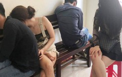 5 nam nữ trẻ bị bắt khi đang phê ma túy trong khách sạn ở Đà Nẵng