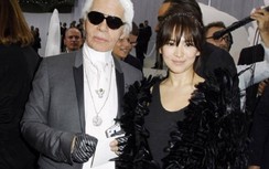 Song Hye Kyo hé lộ ảnh hiếm với "huyền thoại Chanel" Karl Lagerfeld