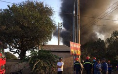 "Bà hỏa" thiêu rụi nhà xưởng vỏ lốp ô tô ở Đồng Nai