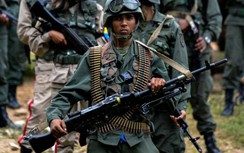 Tình hình căng thẳng: Venezuela triển khai quân đến biên giới với Colombia