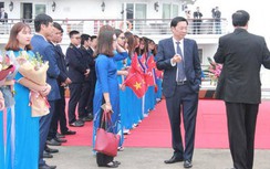 Video: Hình ảnh mới nhất của phái đoàn Triều Tiên tham quan vịnh Hạ Long
